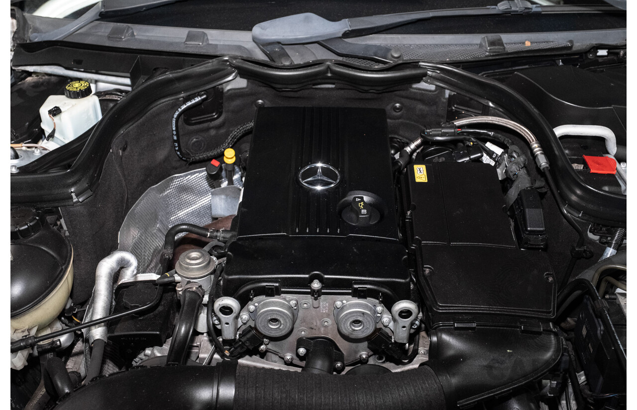 12/2008 Mercedes-Benz C200 Kompressor Avantgarde W204 4d Sedan Iridium Silver Metallic Supercharged 1.8L