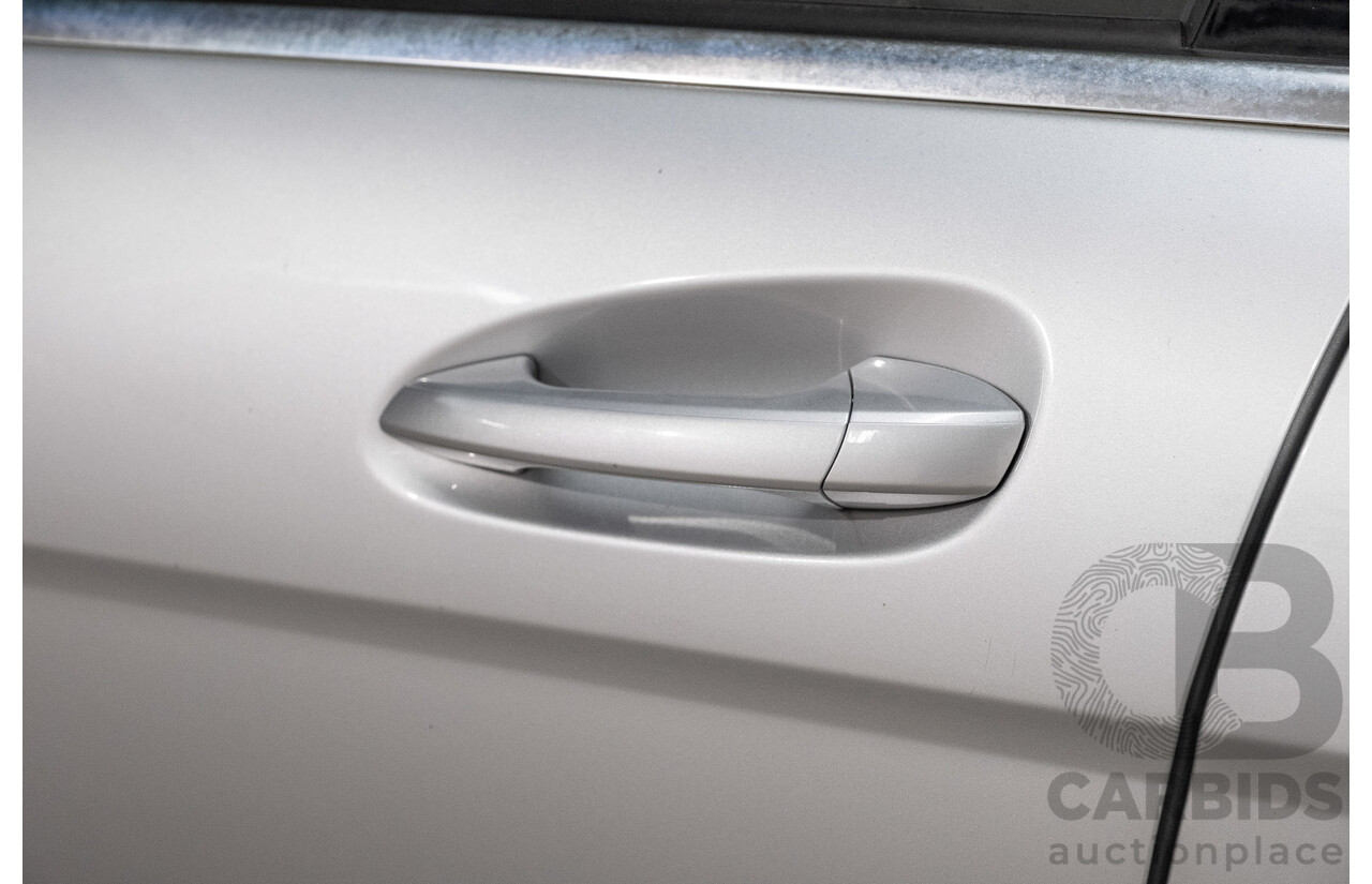 12/2008 Mercedes-Benz C200 Kompressor Avantgarde W204 4d Sedan Iridium Silver Metallic Supercharged 1.8L