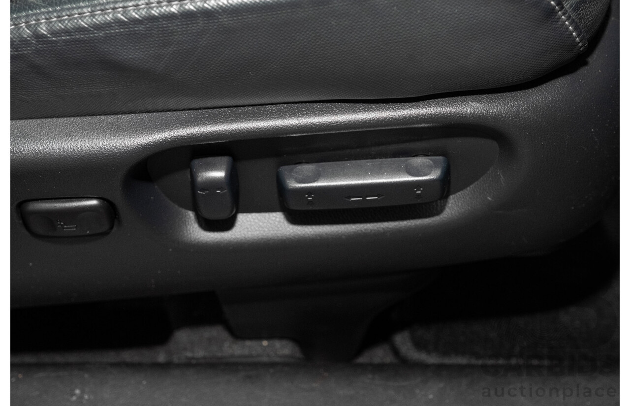 6/2011 Honda CR-V Luxury (4x4) MY11 4d Wagon Sparkle Grey Metallic 2.4L
