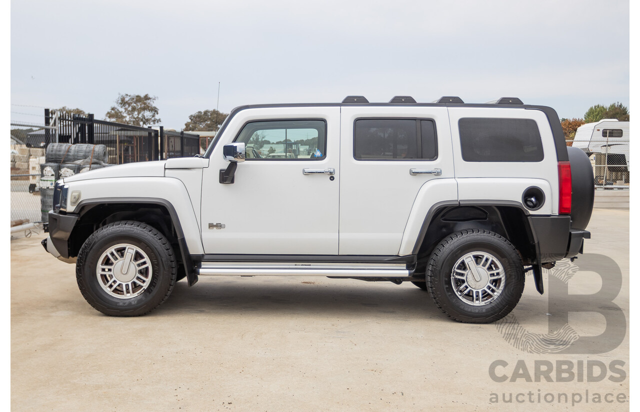 1/2008 Hummer H3 Adventure (4x4) 4d Wagon White 3.7L
