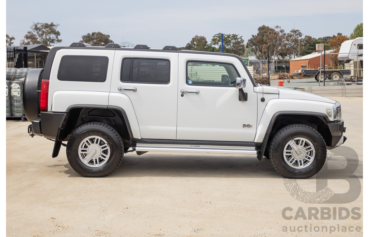 1/2008 Hummer H3 Adventure (4x4) 4d Wagon White 3.7L