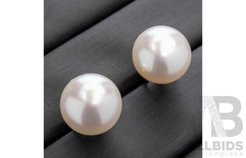 14ct Cultured Button Pearl Stud Earrings, 10mm, 2.68 Grams
