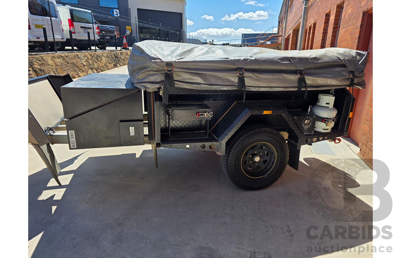 09/2015 GIC Black Series Extrem Camping Trailer