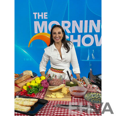 LIVE AUCTION #7  An Italian Long Lunch with Anna Simon - A Feast for the Senses for 10 Guests