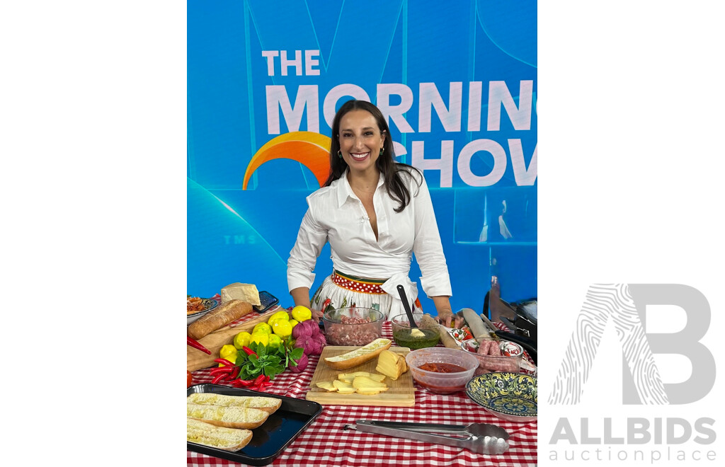 LIVE AUCTION #7  An Italian Long Lunch with Anna Simon - A Feast for the Senses for 10 Guests