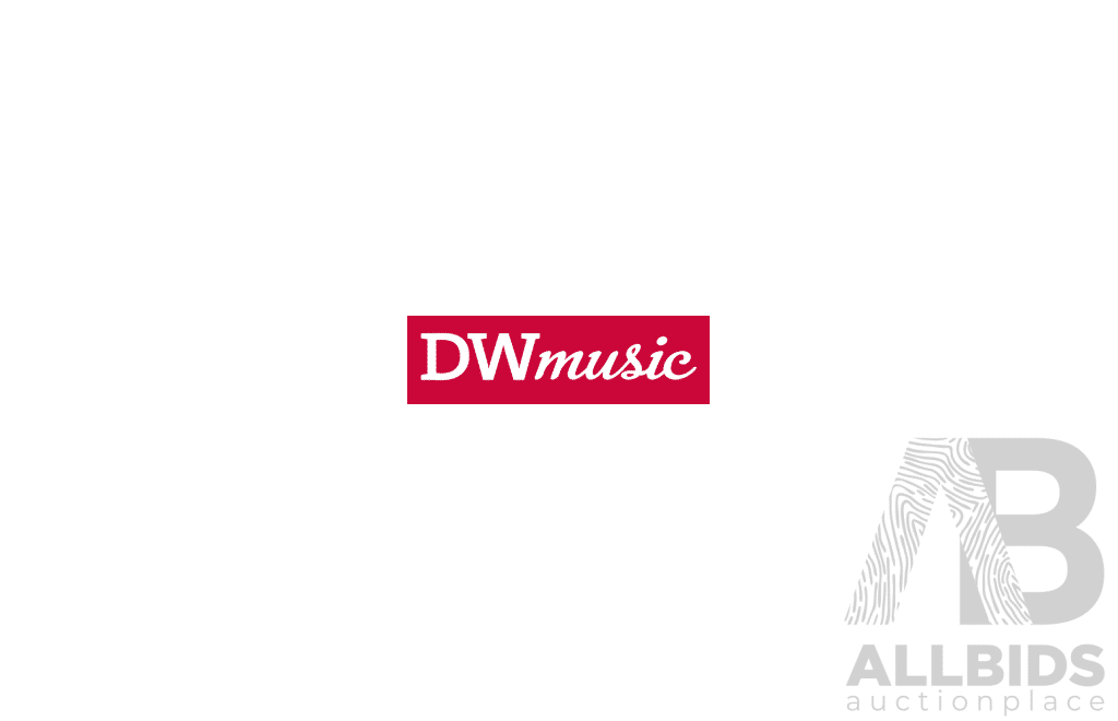 L45 - Yamaha GIGMAKERFG800M Solid Top Acoustic Guitar