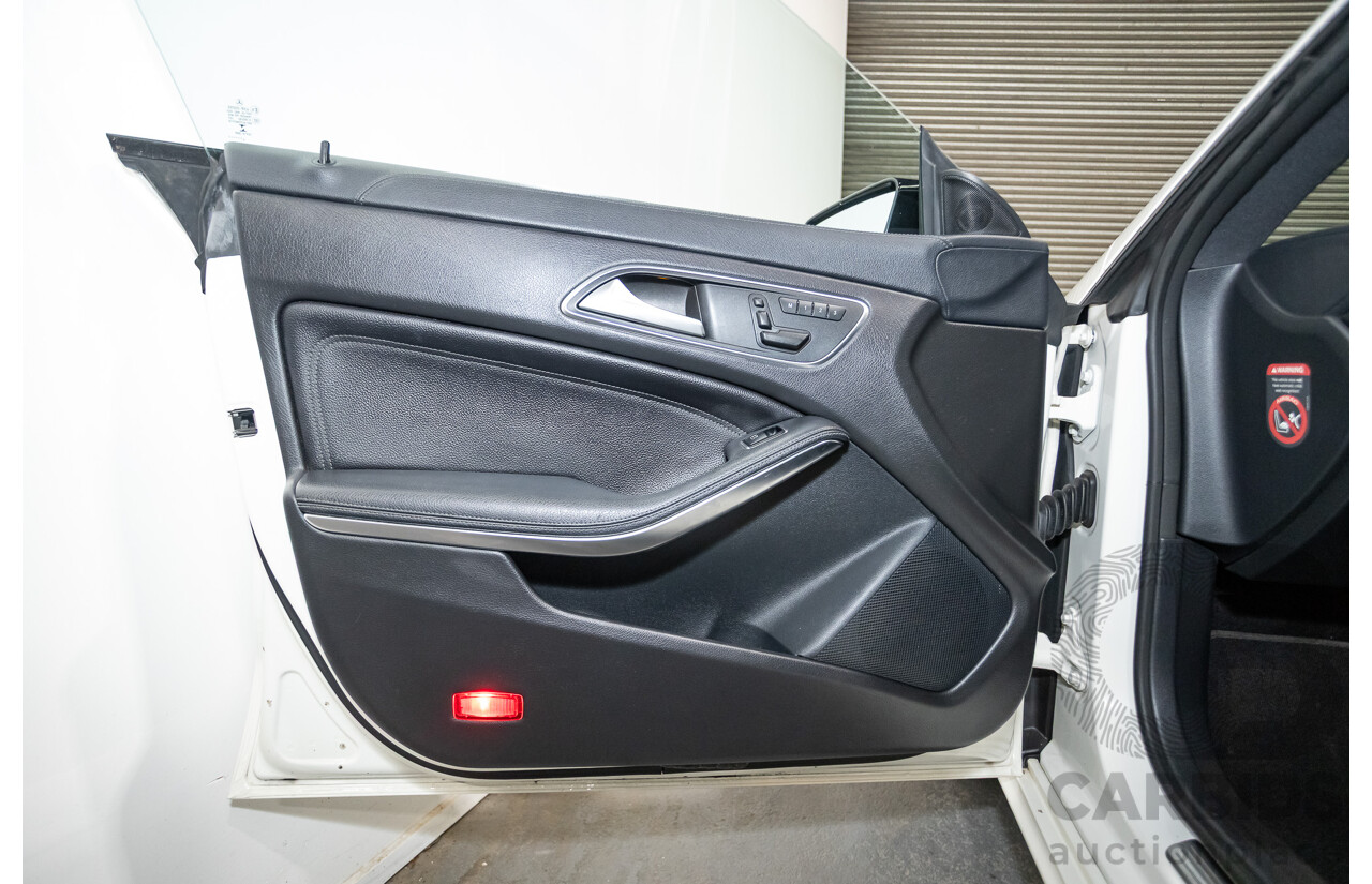 10/2015 Mercedes-Benz CLA200 117 MY15 4D Coupe Calcite White Turbo 1.6L