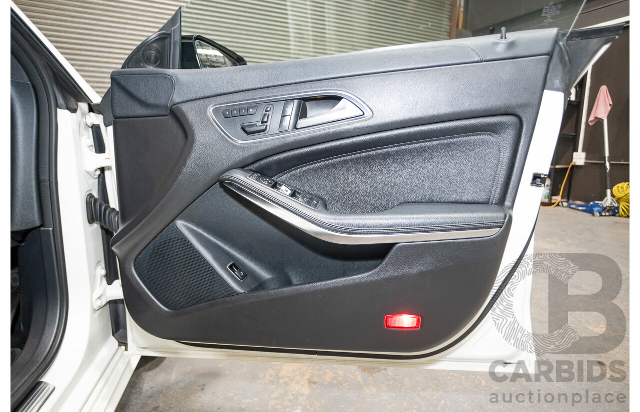 10/2015 Mercedes-Benz CLA200 117 MY15 4D Coupe Calcite White Turbo 1.6L