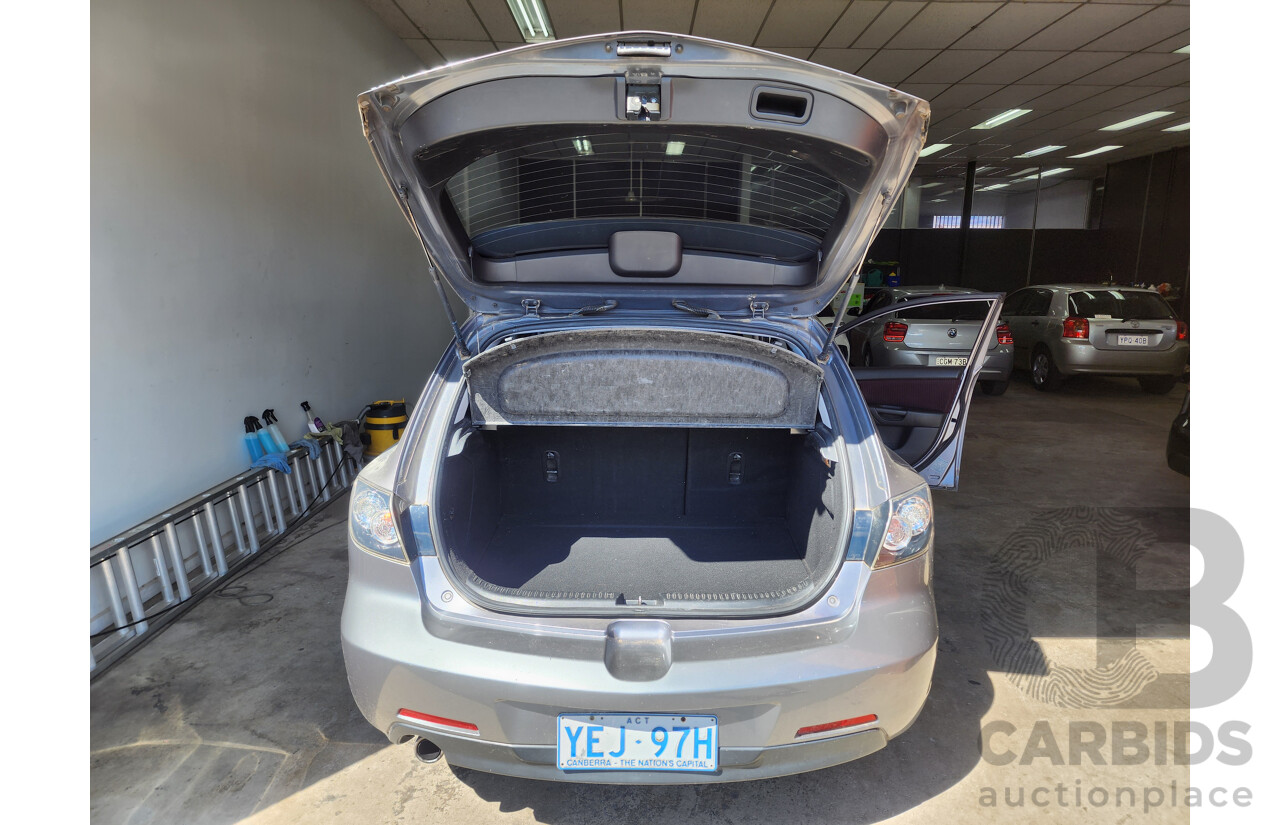 5/2005 Mazda Mazda3 SP23 BK 5d Hatchback Silver 2.3L