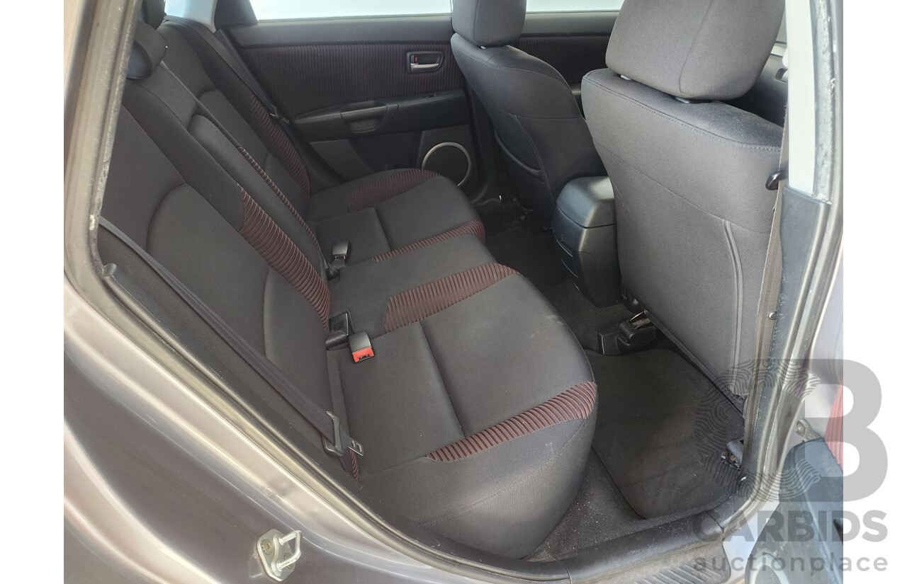 5/2005 Mazda Mazda3 SP23 BK 5d Hatchback Silver 2.3L