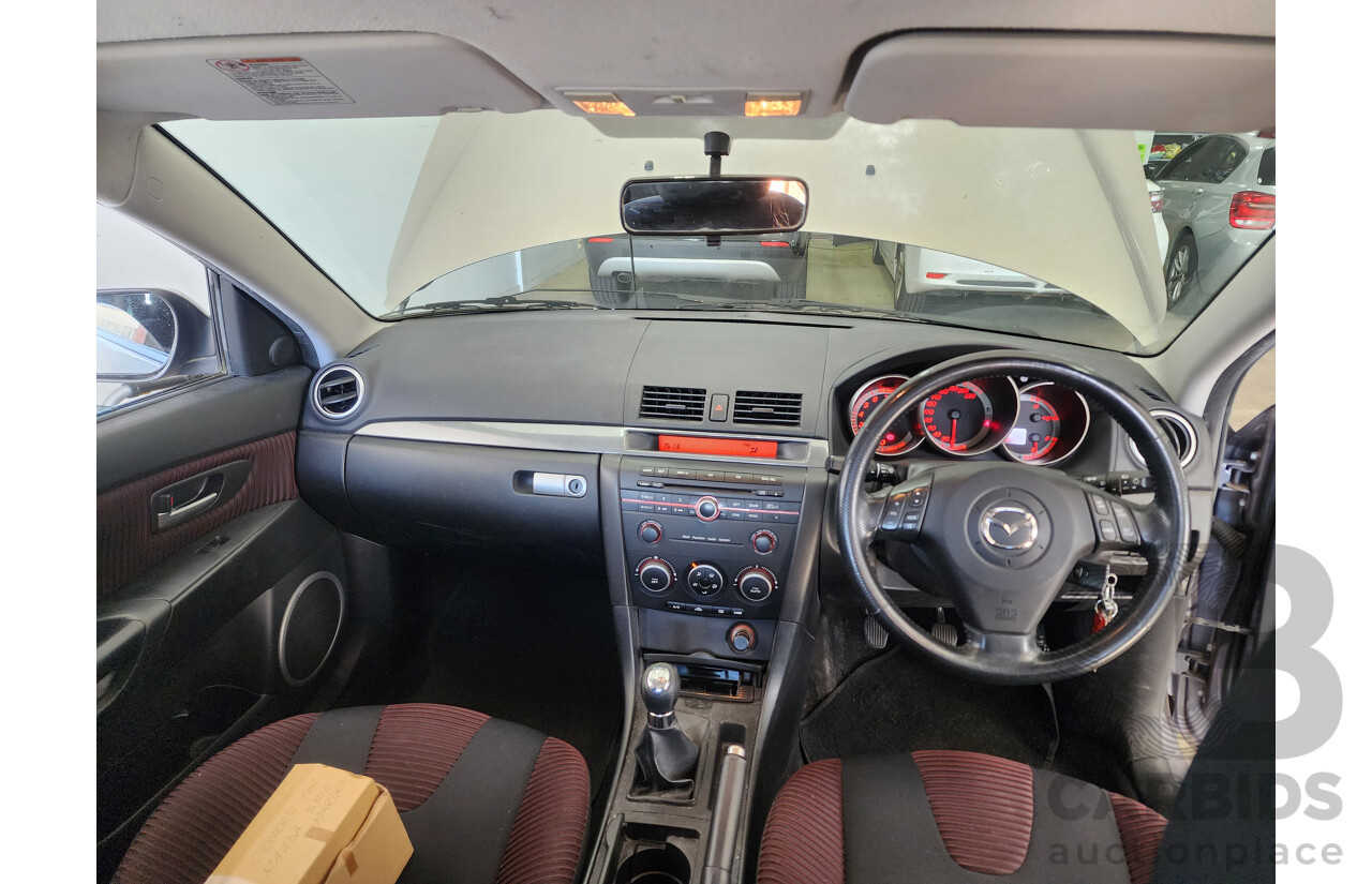 5/2005 Mazda Mazda3 SP23 BK 5d Hatchback Silver 2.3L