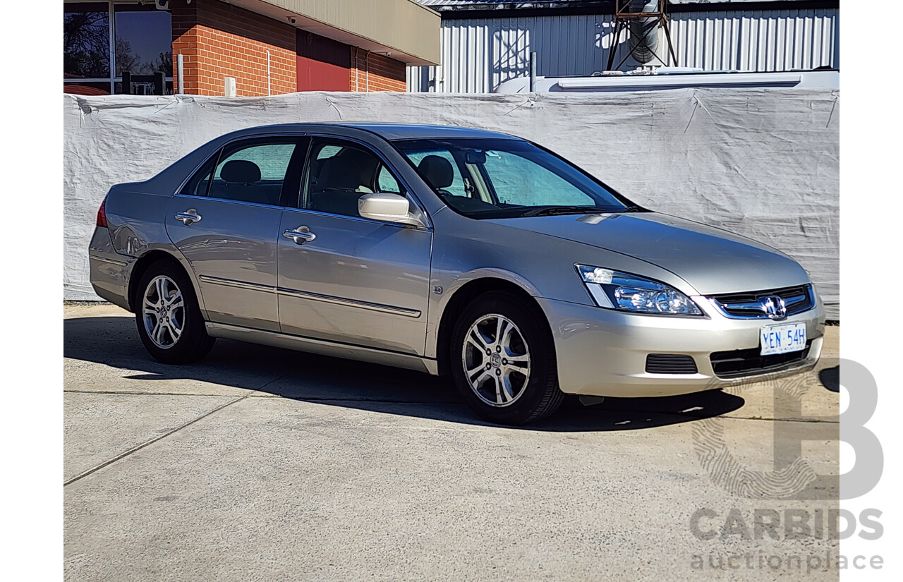 5/2006 Honda Accord VTi 40 4d Sedan Gold 2.4L