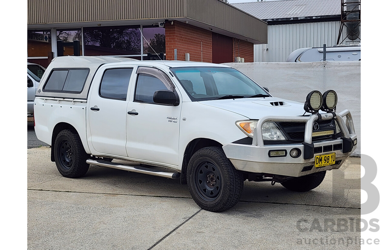 3/2008 Toyota Hilux SR GGN15R 07 UPGRADE Dual Cab P/Up White 4.0L