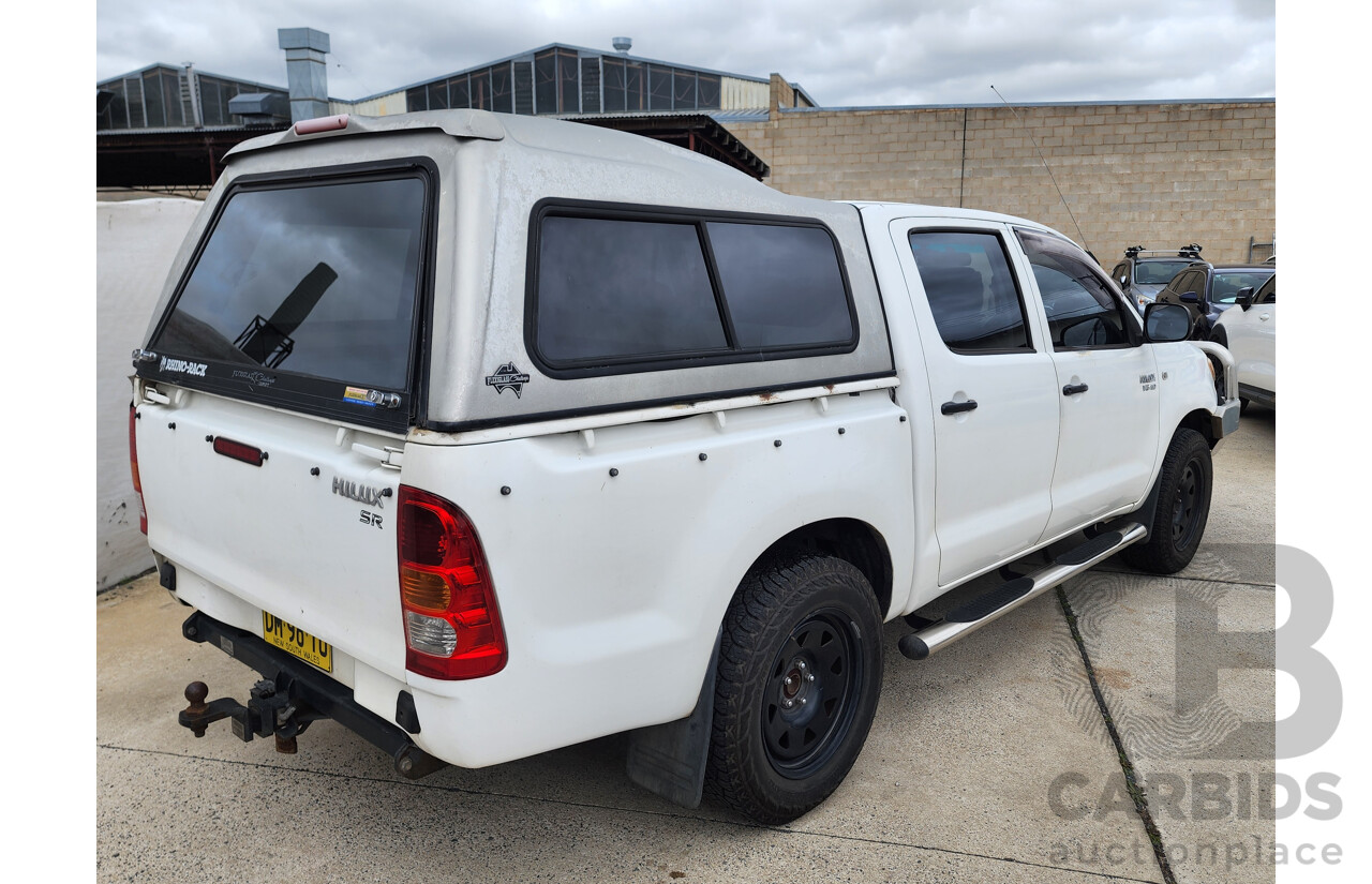 3/2008 Toyota Hilux SR GGN15R 07 UPGRADE Dual Cab P/Up White 4.0L