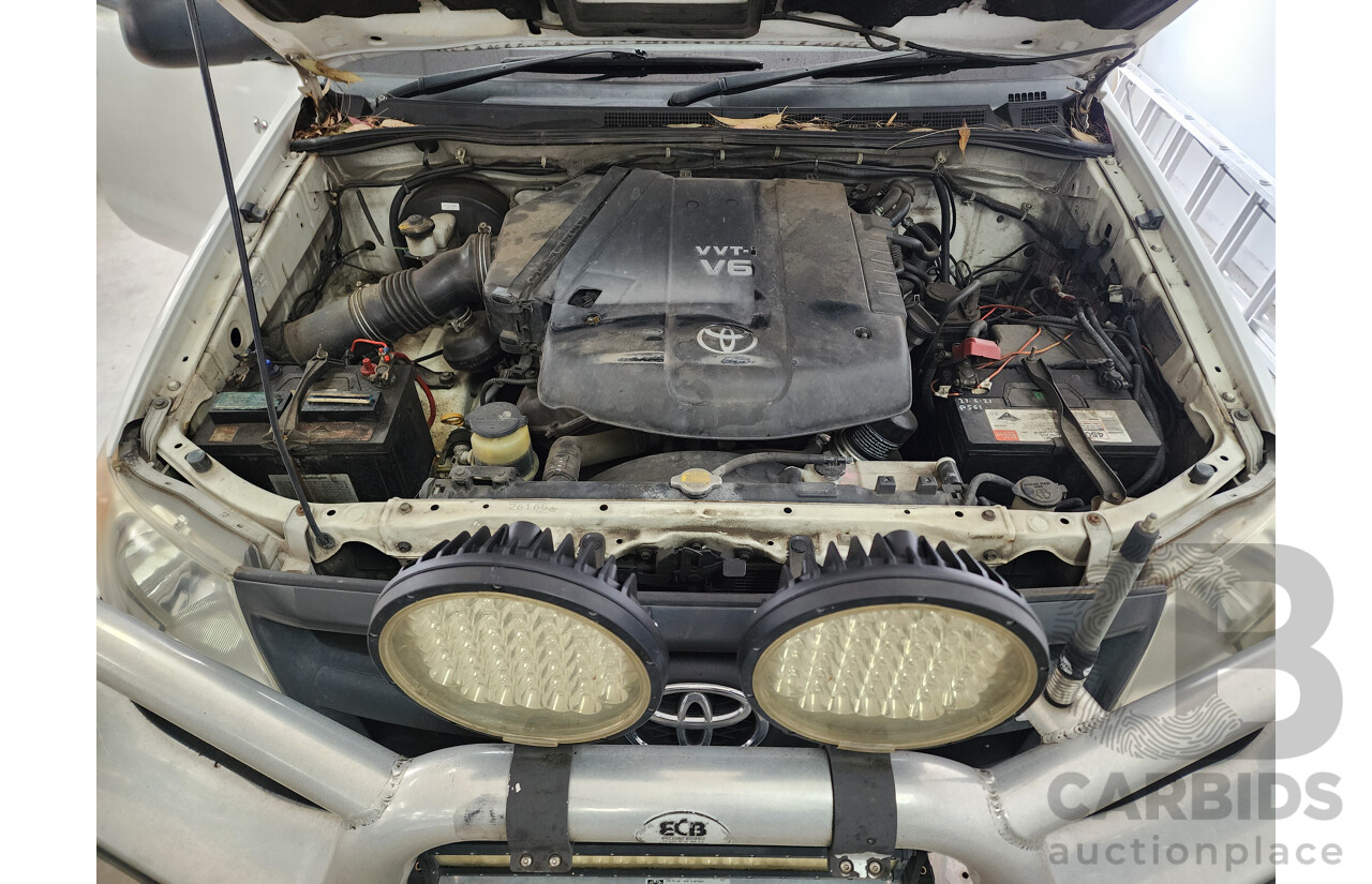 3/2008 Toyota Hilux SR GGN15R 07 UPGRADE Dual Cab P/Up White 4.0L