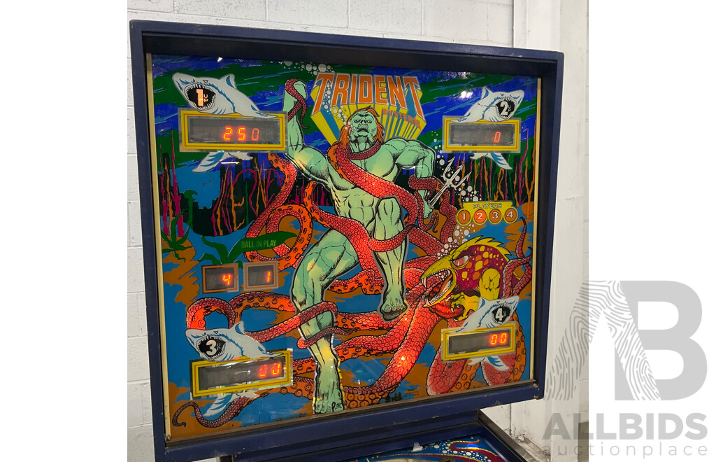 TRIDENT (Stern) Pinball Machine
