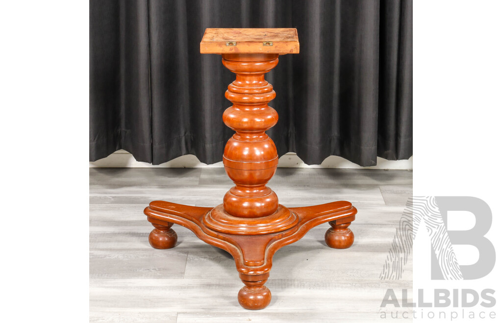 Victorian Cedar Tilt Top Loo Table