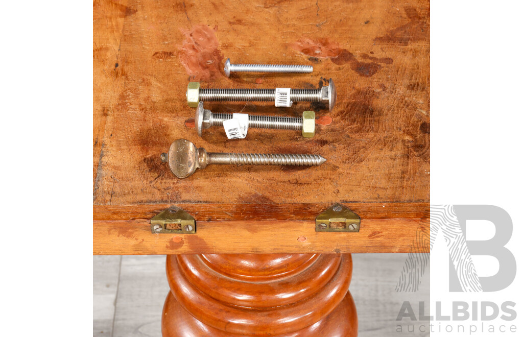 Victorian Cedar Tilt Top Loo Table