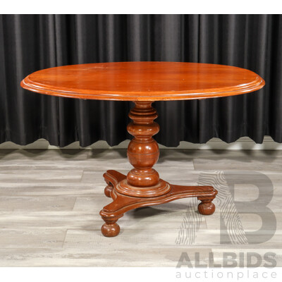 Victorian Cedar Tilt Top Loo Table Victorian Cedar Tilt Top Loo Table