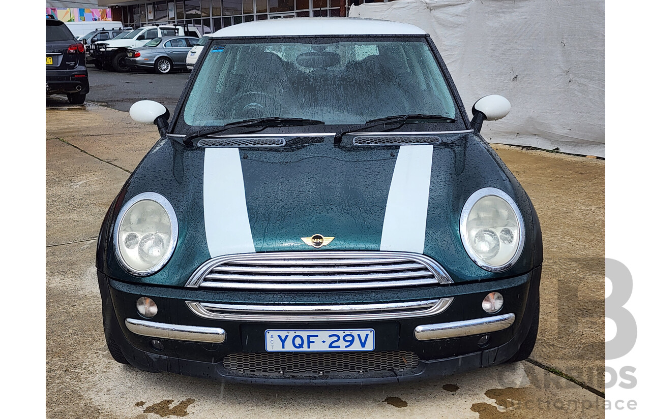 5/2002 Mini Cooper  R50 2d Hatchback Green (white roof) 1.6L