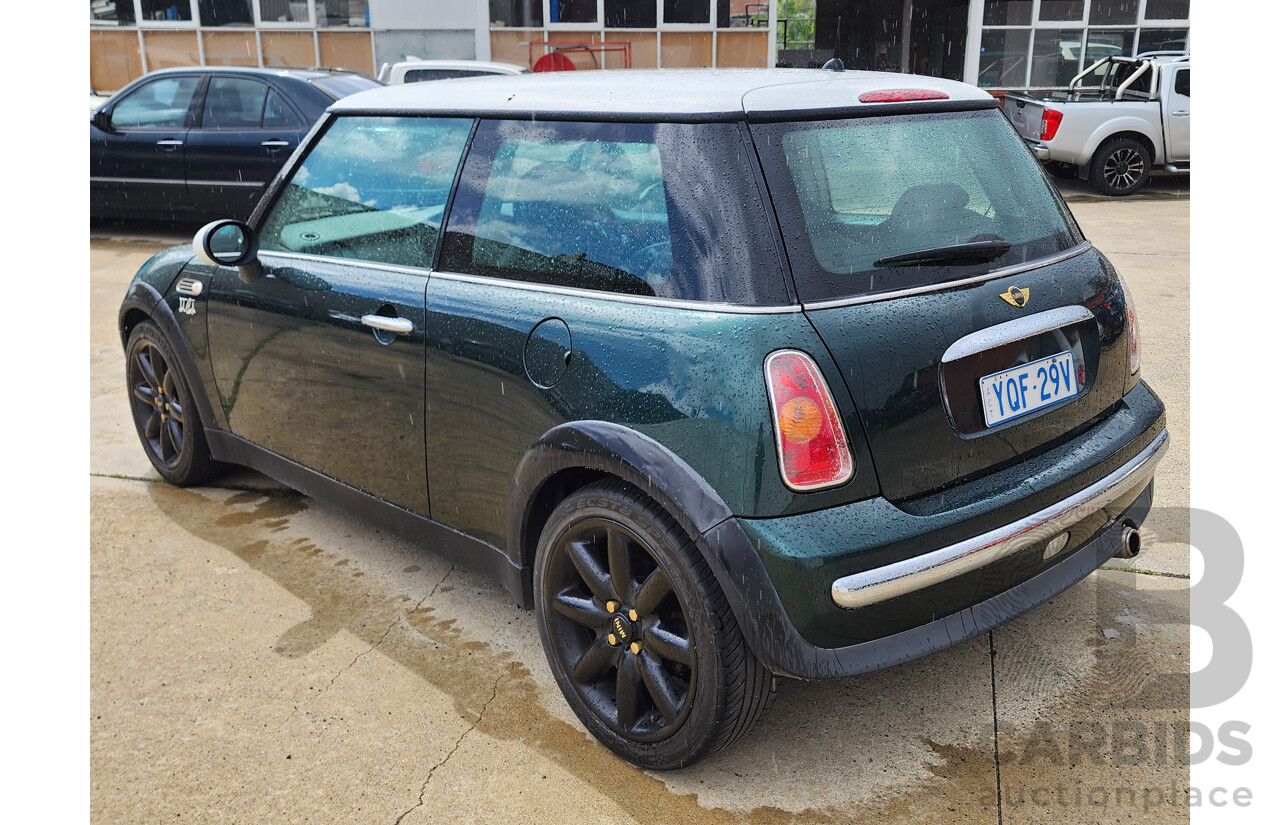 5/2002 Mini Cooper  R50 2d Hatchback Green (white roof) 1.6L