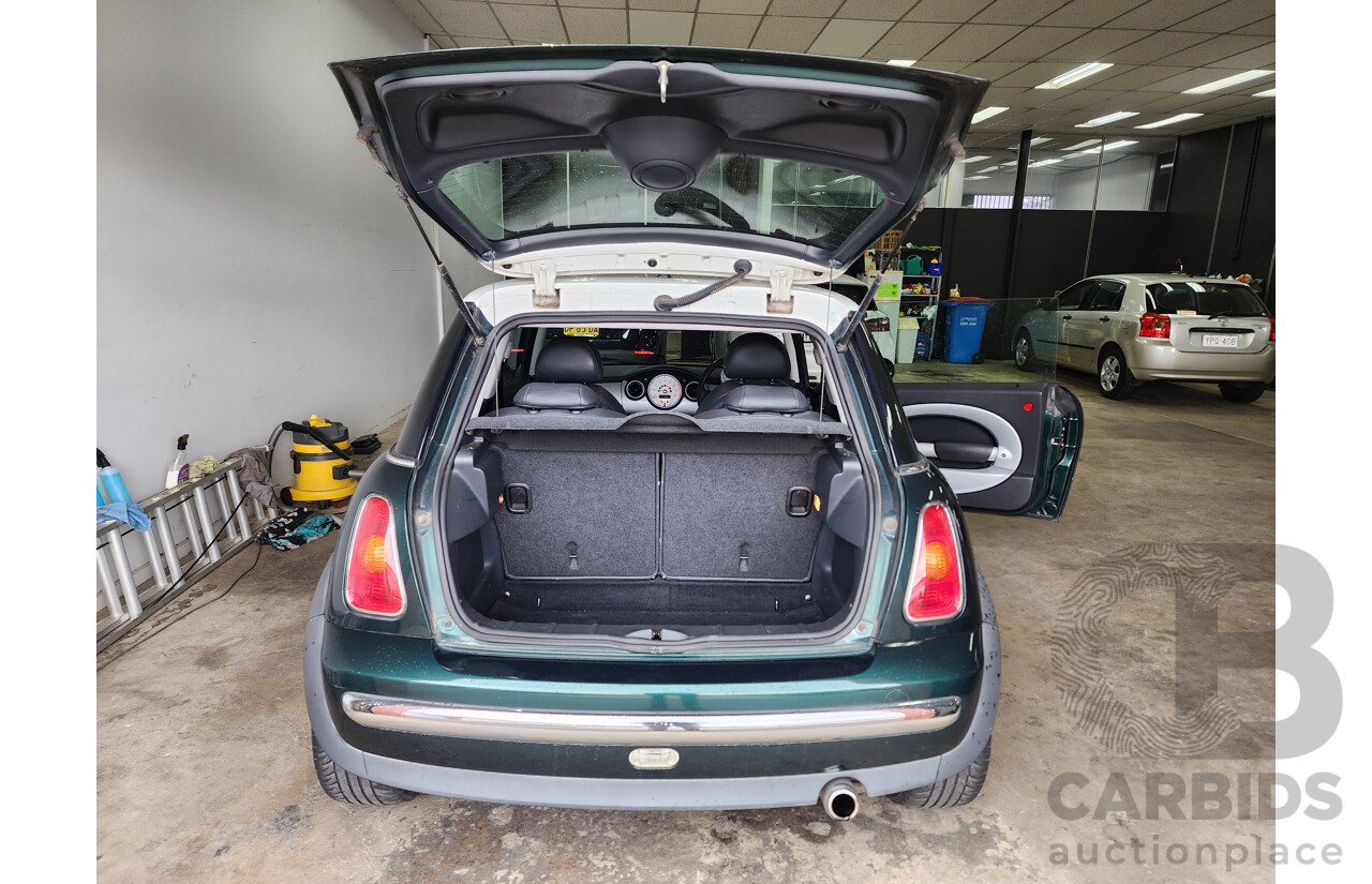5/2002 Mini Cooper  R50 2d Hatchback Green (white roof) 1.6L