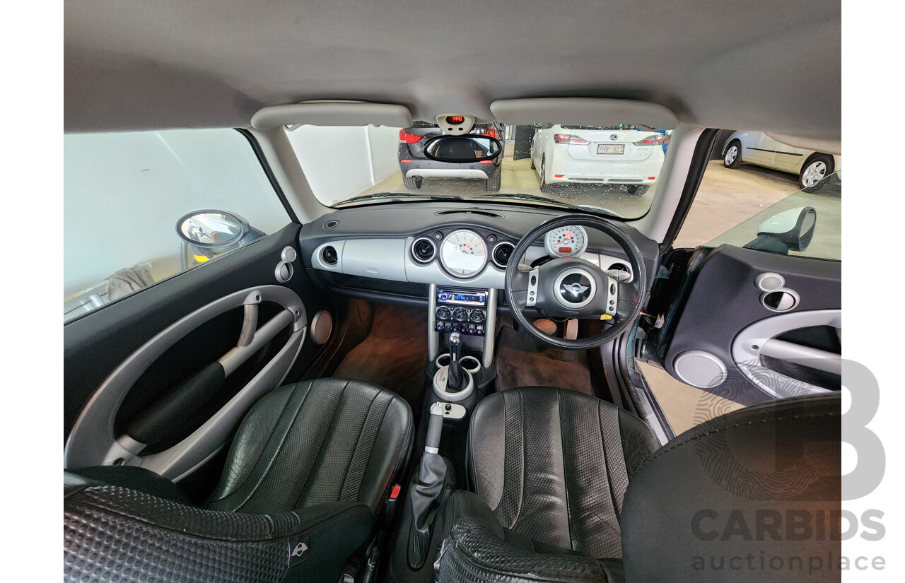 5/2002 Mini Cooper  R50 2d Hatchback Green (white roof) 1.6L