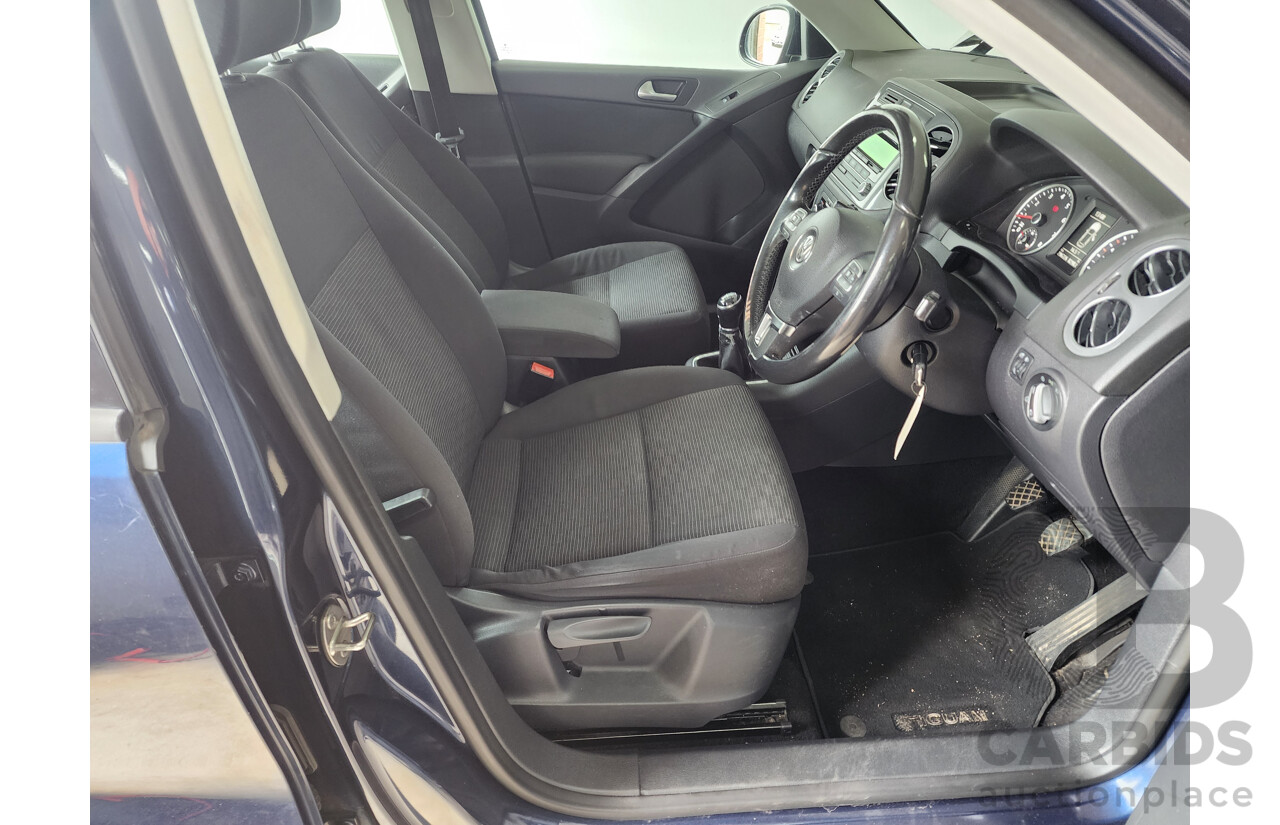 12/2011 Volkswagen Tiguan 132 TSI (4x4) 5NC MY12 4d Wagon Blue 2.0L