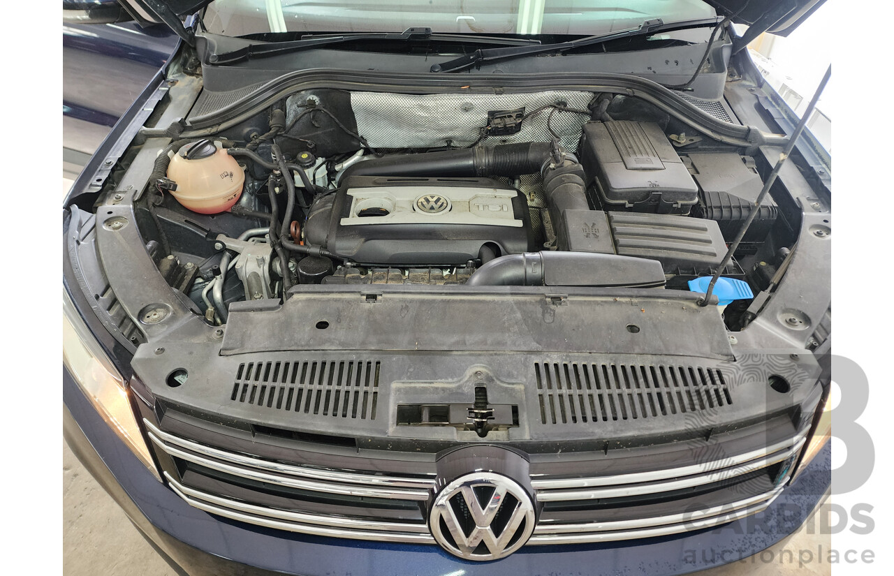 12/2011 Volkswagen Tiguan 132 TSI (4x4) 5NC MY12 4d Wagon Blue 2.0L