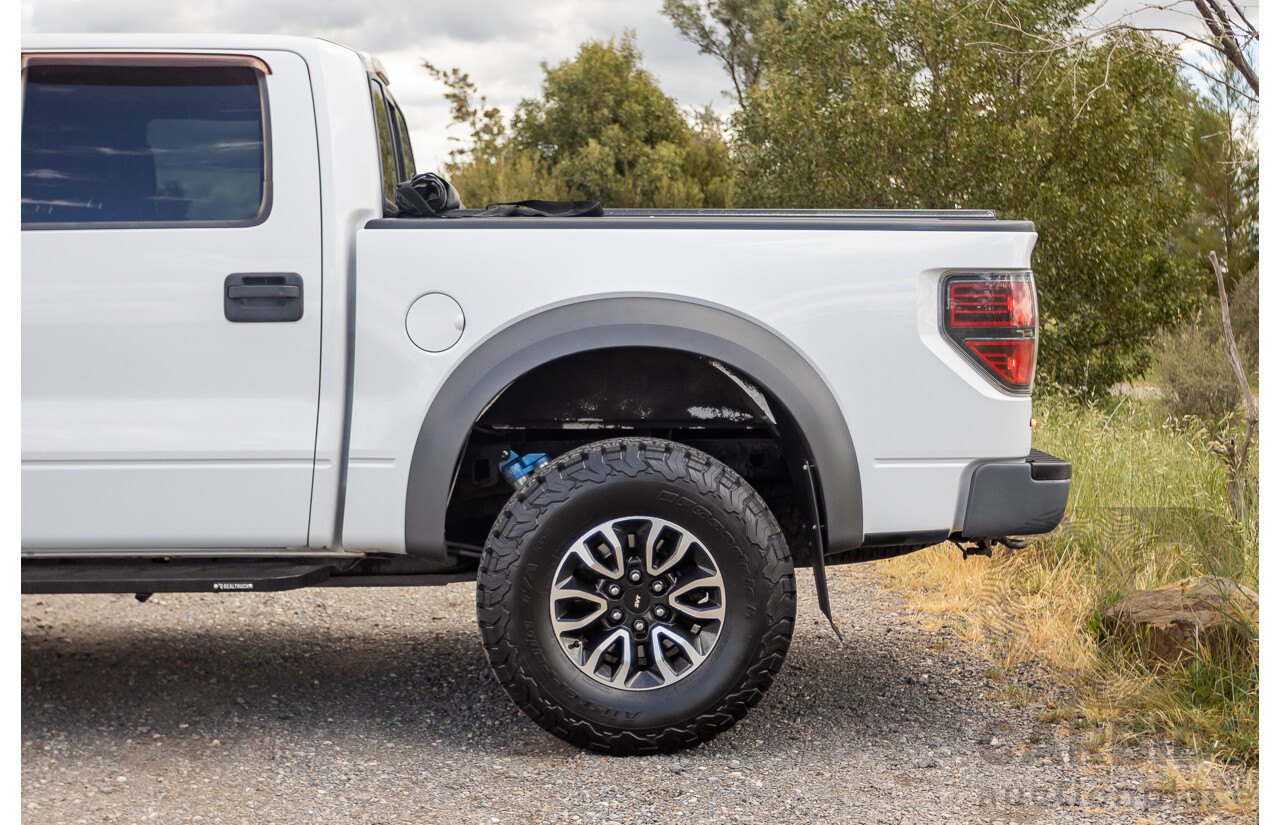05/2015 Ford F-150 SVT Raptor LWB (4x4) MY15 4d Super Crew Cab Oxford White V8 6.2L