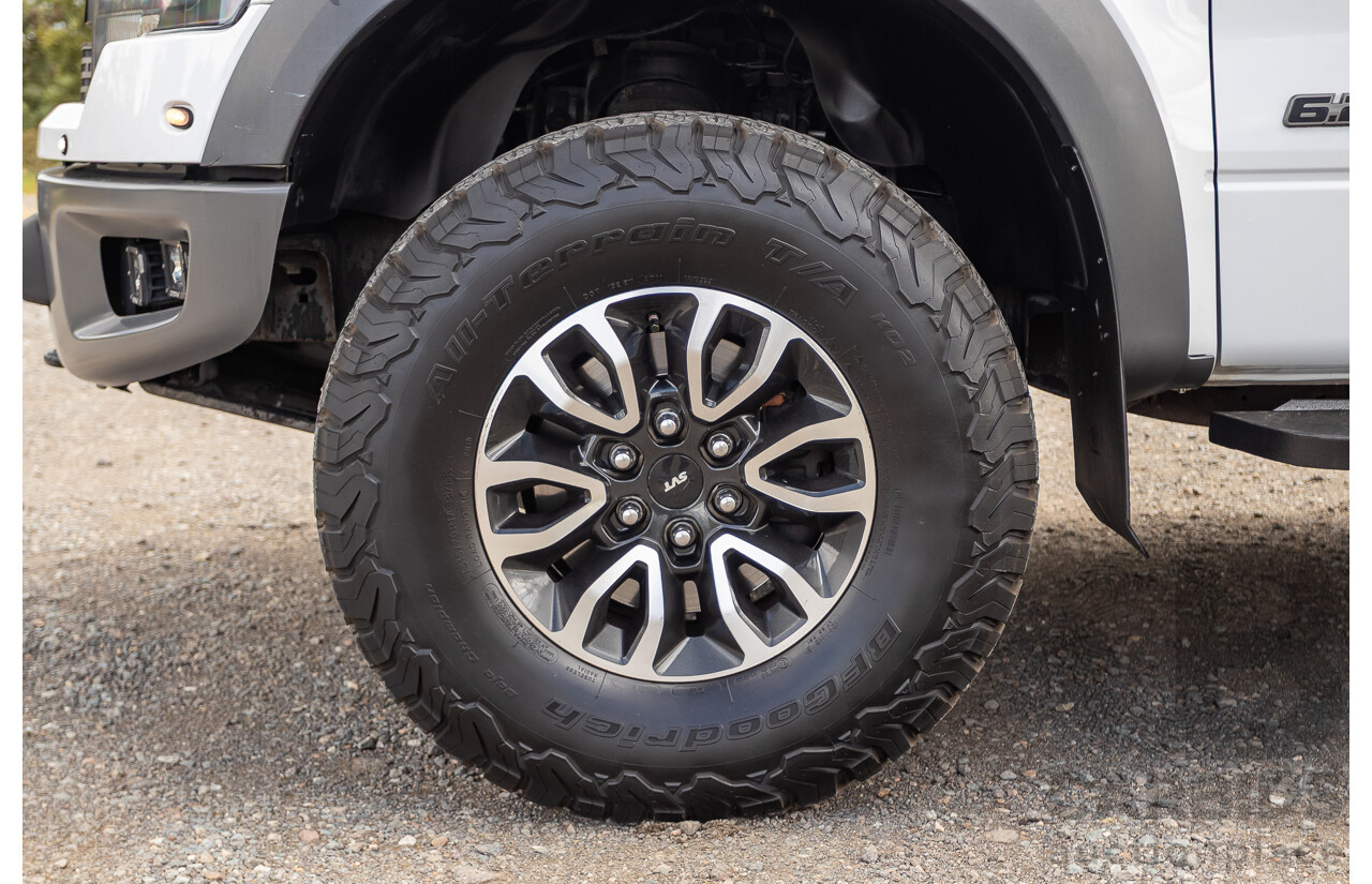 05/2015 Ford F-150 SVT Raptor LWB (4x4) MY15 4d Super Crew Cab Oxford White V8 6.2L