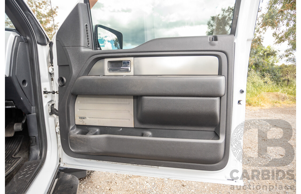 05/2015 Ford F-150 SVT Raptor LWB (4x4) MY15 4d Super Crew Cab Oxford White V8 6.2L