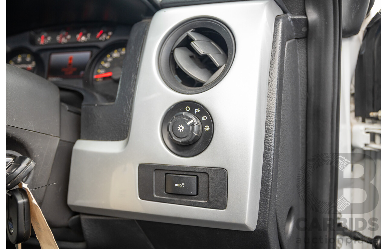 05/2015 Ford F-150 SVT Raptor LWB (4x4) MY15 4d Super Crew Cab Oxford White V8 6.2L