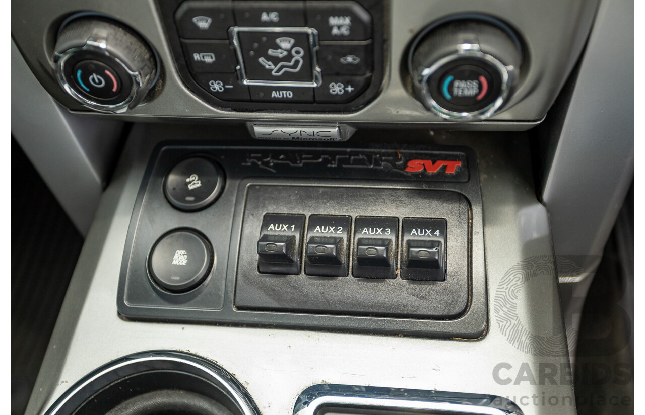 05/2015 Ford F-150 SVT Raptor LWB (4x4) MY15 4d Super Crew Cab Oxford White V8 6.2L
