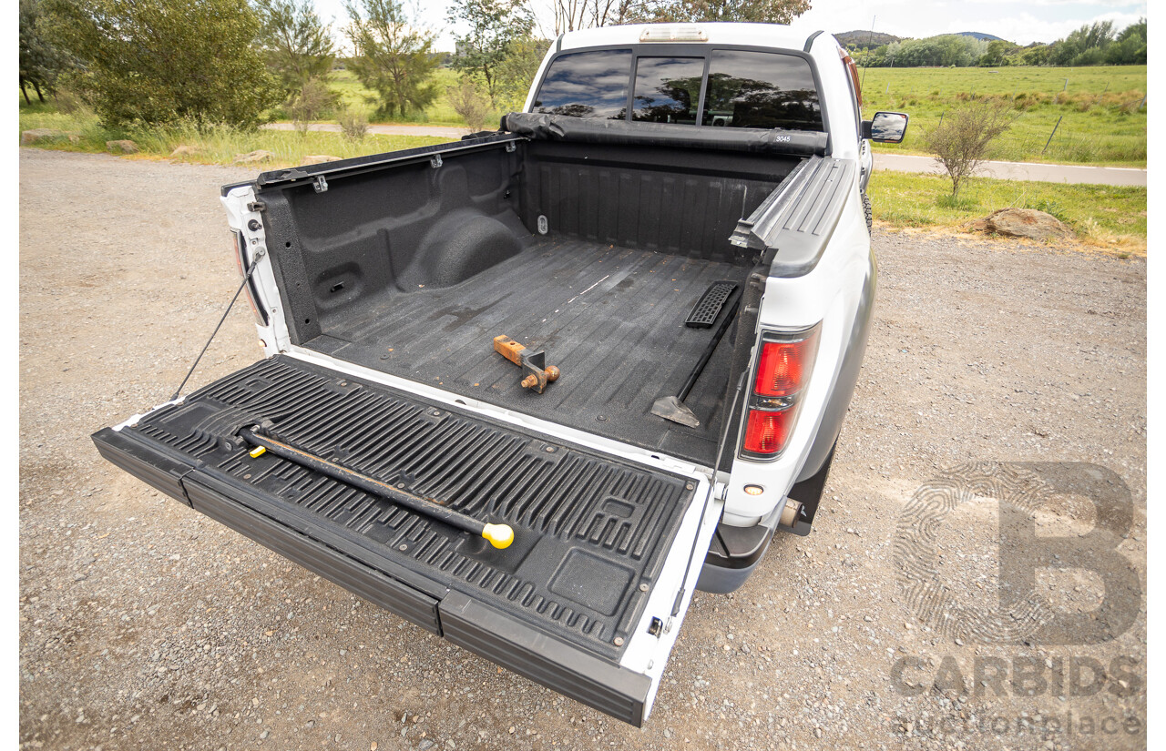 05/2015 Ford F-150 SVT Raptor LWB (4x4) MY15 4d Super Crew Cab Oxford White V8 6.2L
