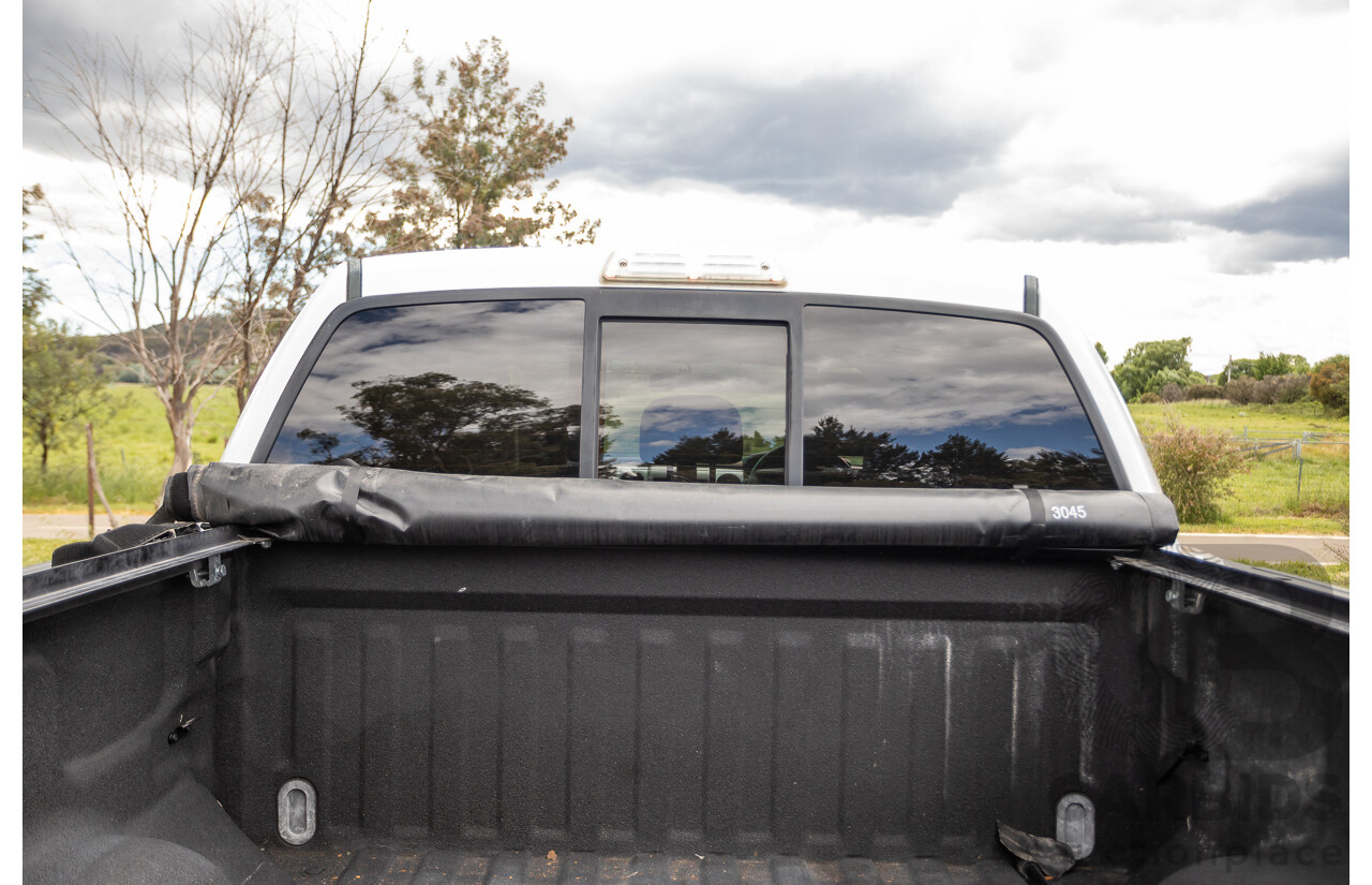 05/2015 Ford F-150 SVT Raptor LWB (4x4) MY15 4d Super Crew Cab Oxford White V8 6.2L