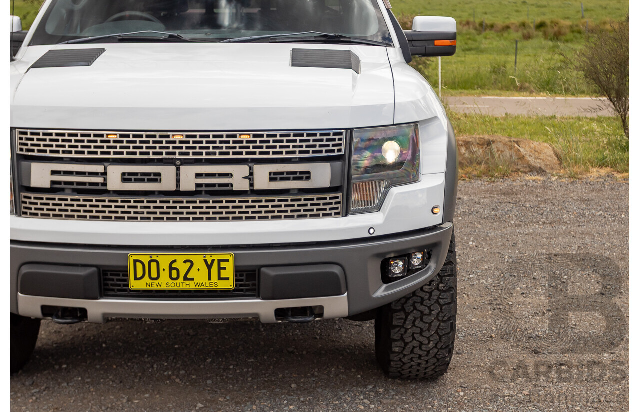 05/2015 Ford F-150 SVT Raptor LWB (4x4) MY15 4d Super Crew Cab Oxford White V8 6.2L
