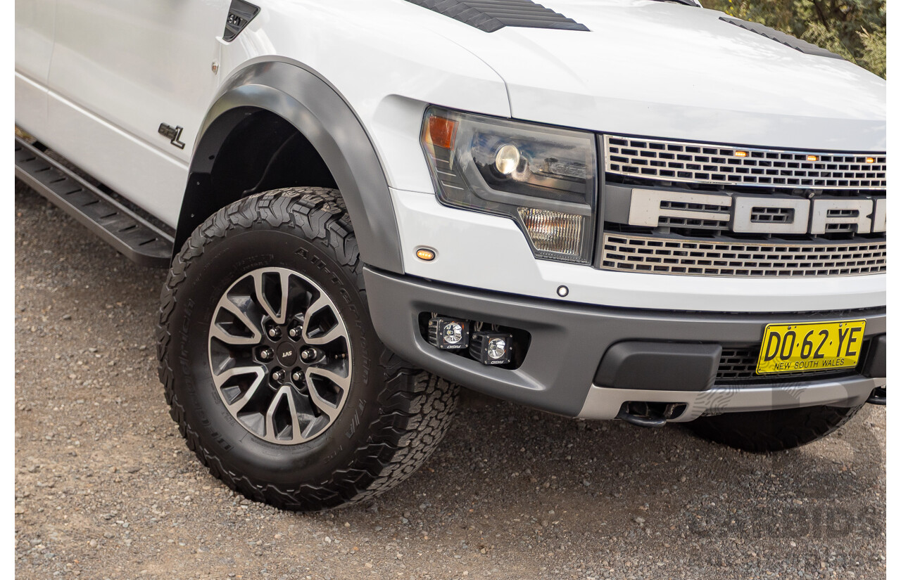 05/2015 Ford F-150 SVT Raptor LWB (4x4) MY15 4d Super Crew Cab Oxford White V8 6.2L
