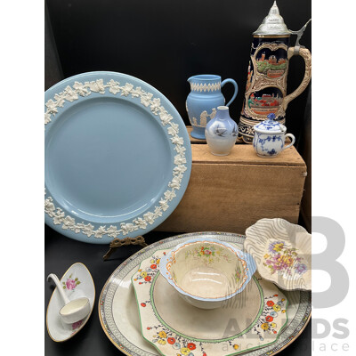 Collection of Vintage Tableware and Decor, Including Wedgwood Queensware Plate, Royal Copenhagen Vase and More