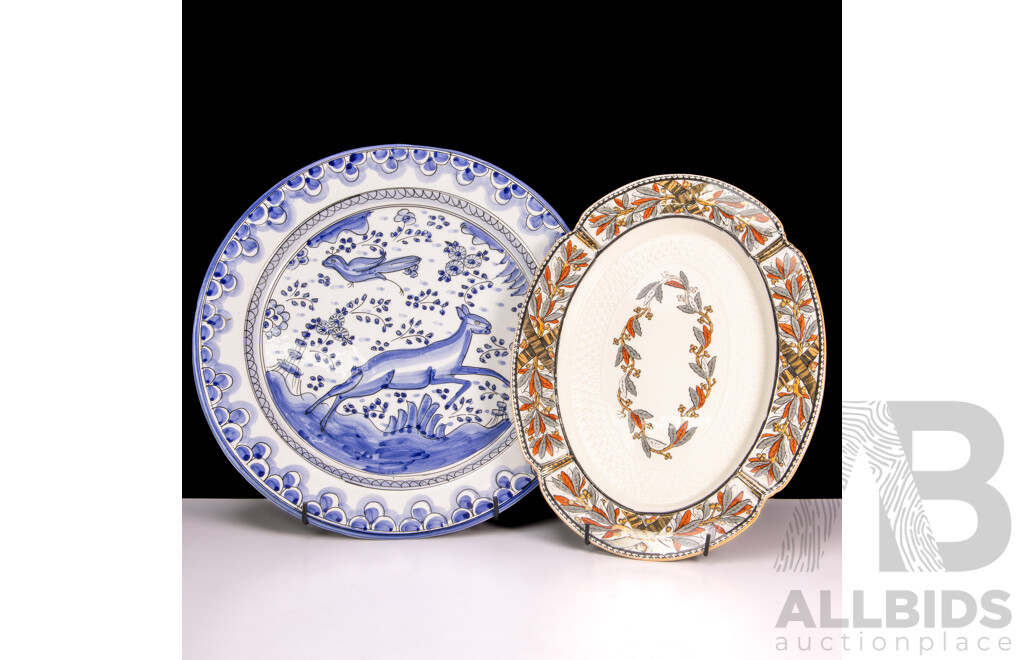 Small Glazed Ceramic Platter by Copeland & Sons with Blue and White Wall Plate by Facerama Alcobaca