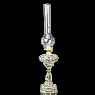 Vintage Clear Glass Oil Lamp with Flue