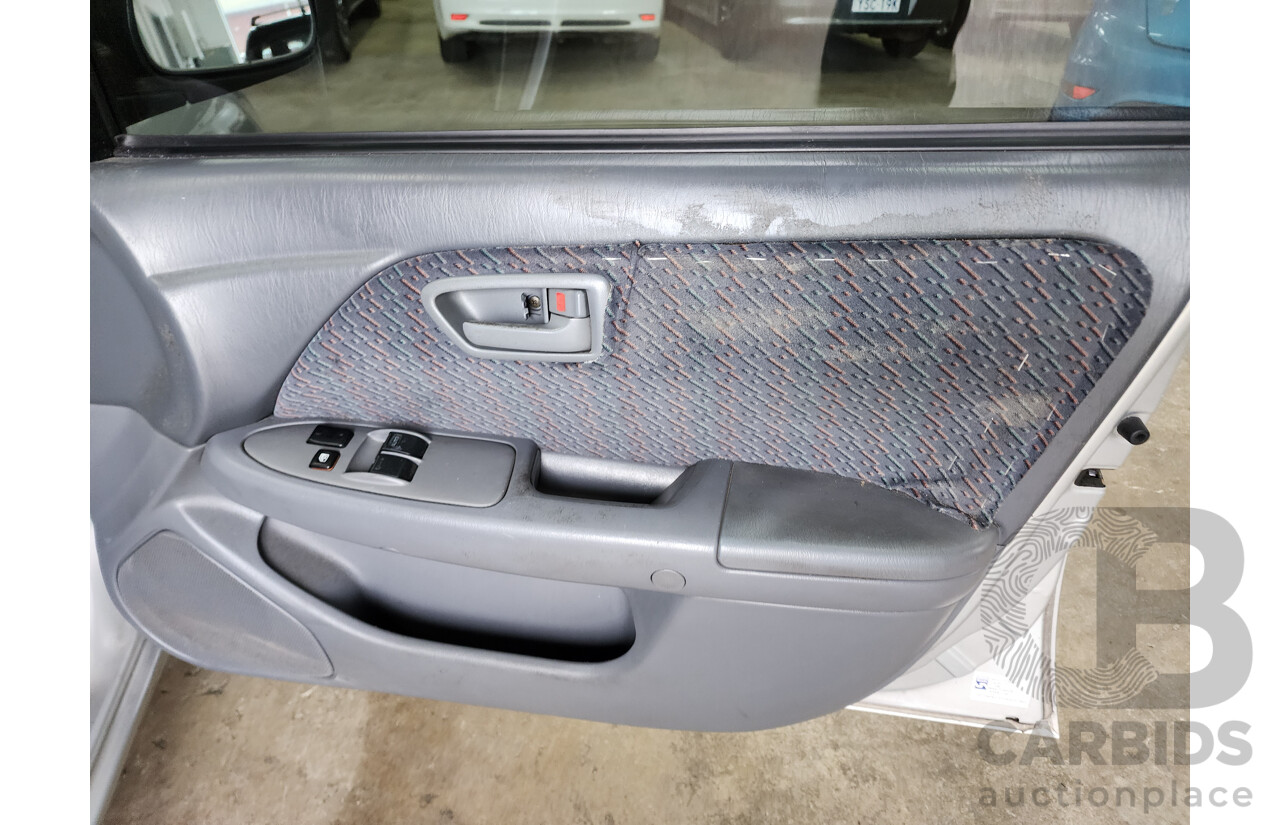 11/2000 Toyota Camry CSi MCV20R 4d Sedan Silver 3.0L