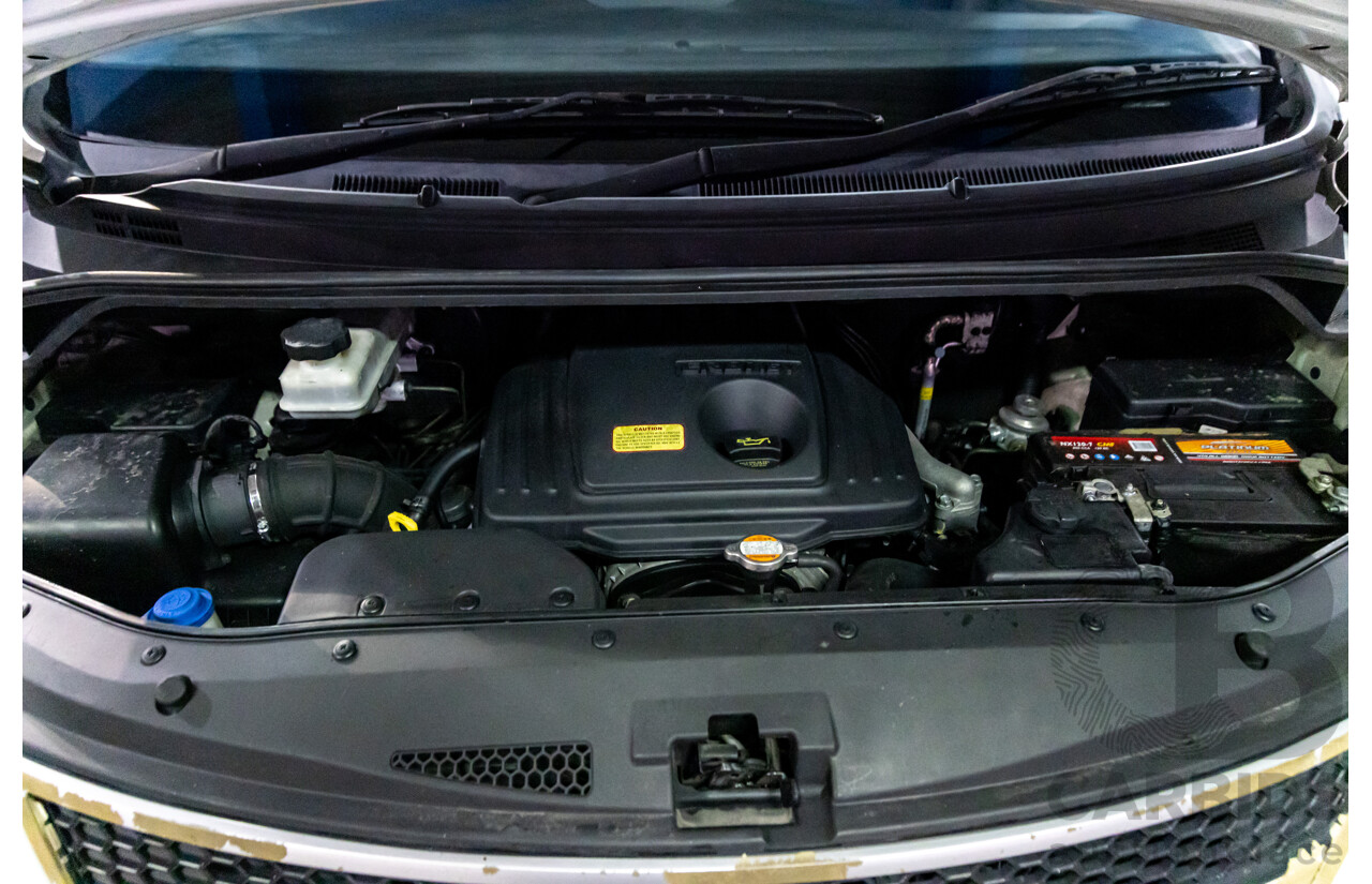 8/2011 Hyundai iLoad TQ MY11 4d Van Ceramic White Turbo Diesel 2.5L