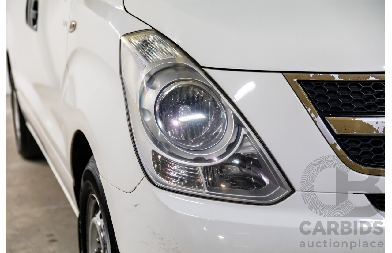 8/2011 Hyundai iLoad TQ MY11 4d Van Ceramic White Turbo Diesel 2.5L