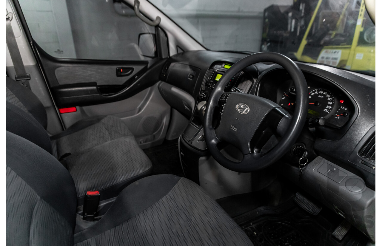 8/2011 Hyundai iLoad TQ MY11 4d Van Ceramic White Turbo Diesel 2.5L