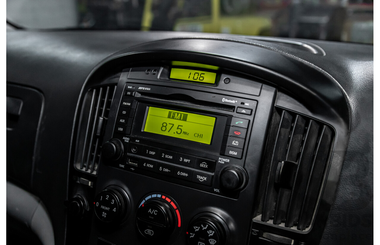 8/2011 Hyundai iLoad TQ MY11 4d Van Ceramic White Turbo Diesel 2.5L