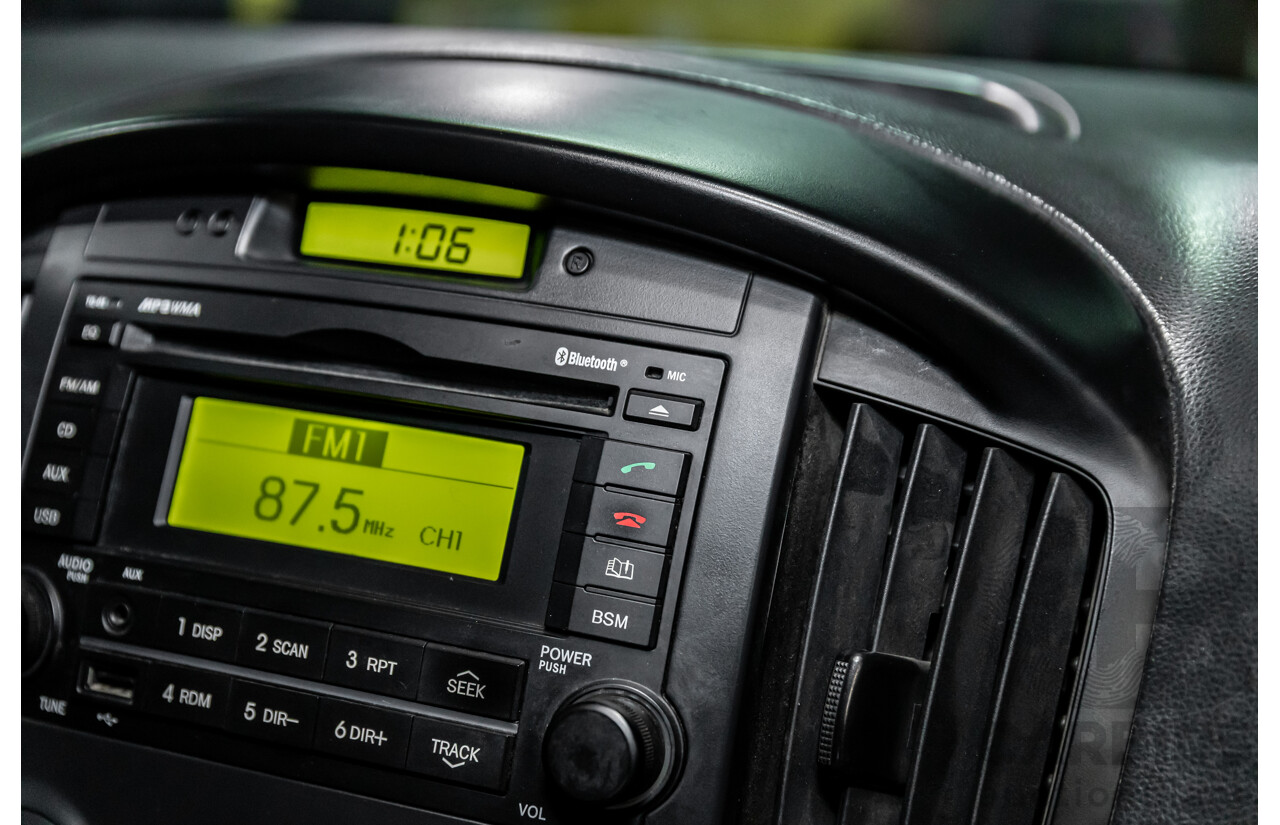 8/2011 Hyundai iLoad TQ MY11 4d Van Ceramic White Turbo Diesel 2.5L