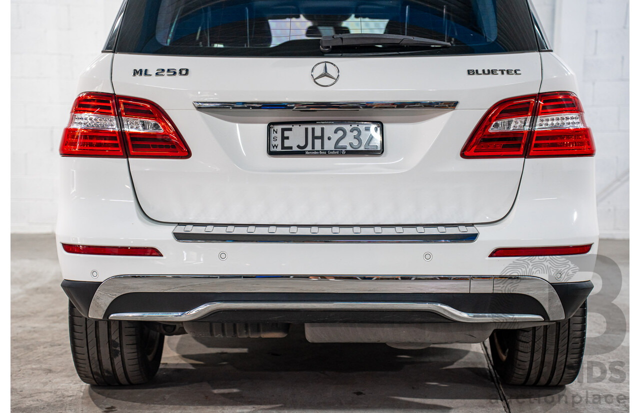 6/2015 Mercedes-Benz ML 250 CDI Bluetec (4x4) 166 MY14 4d Wagon Polar White Turbo Diesel 2.1L
