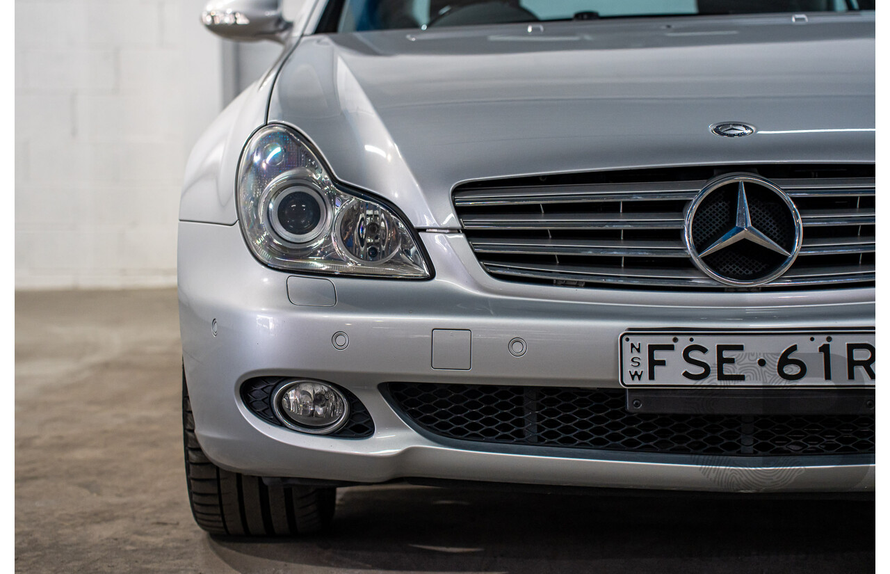 1/2007 Mercedes-Benz CLS 500 219 4d Coupe Iridium Silver Metallic V8 5.0L