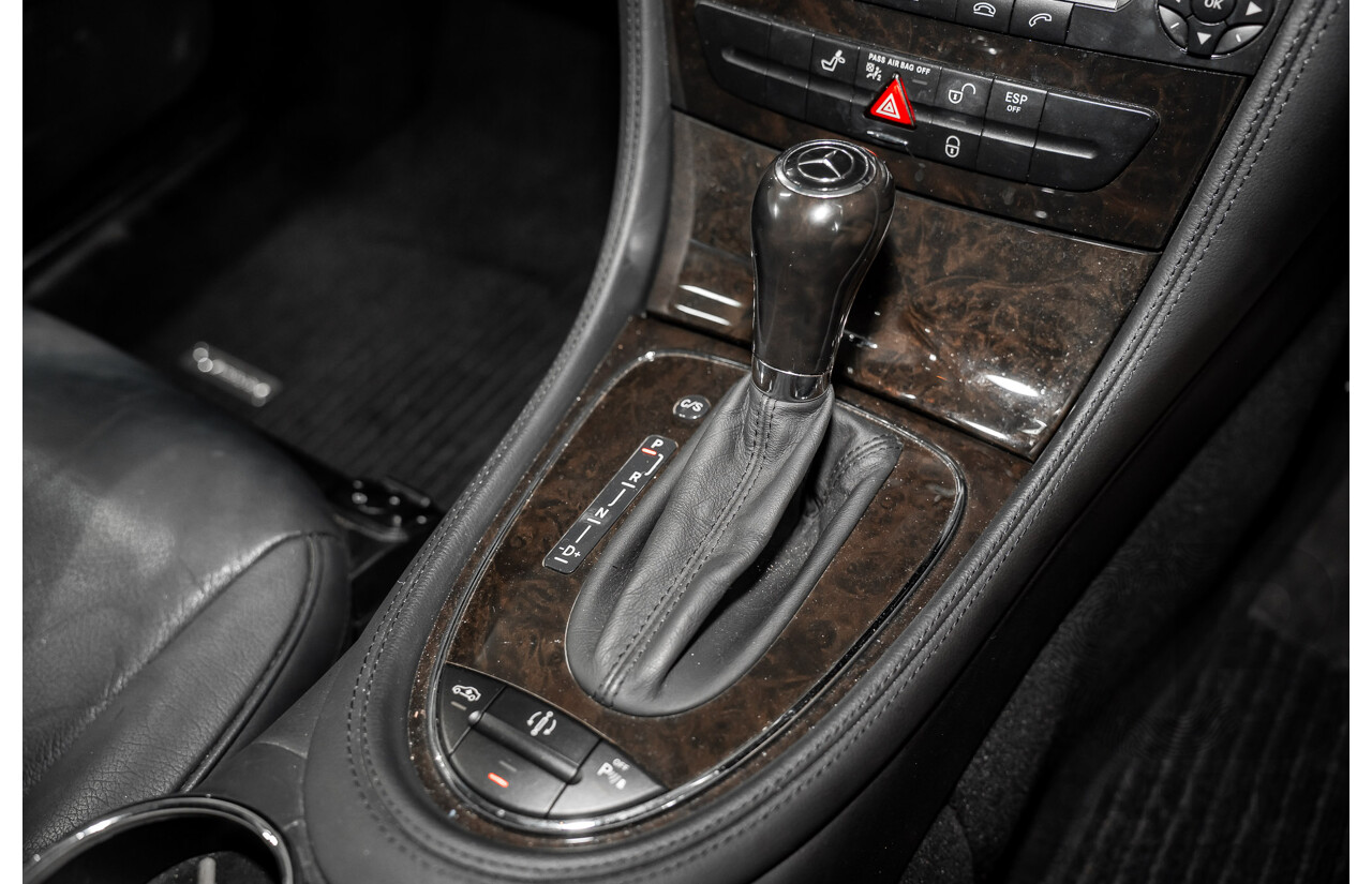 1/2007 Mercedes-Benz CLS 500 219 4d Coupe Iridium Silver Metallic V8 5.0L